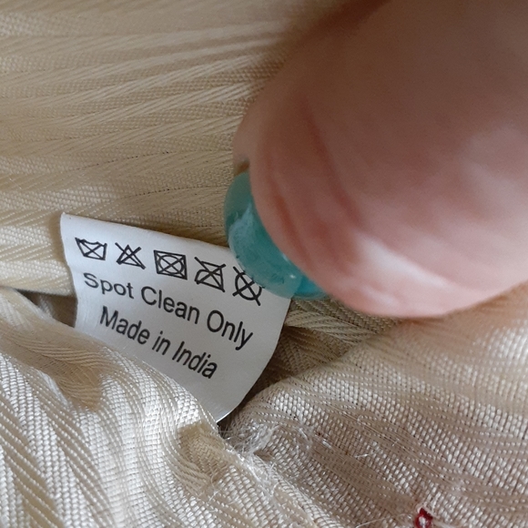 VIVID by Sukriti 100% Leather Red Damask Pattern Hand-Painted Bag - Picture 13 of 16